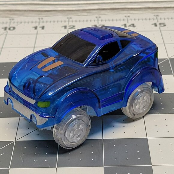 Magic Tracks 16 ft Building Set‎ With Blue Car Tracks Accessories Bag Green Red - Picture 14 of 15